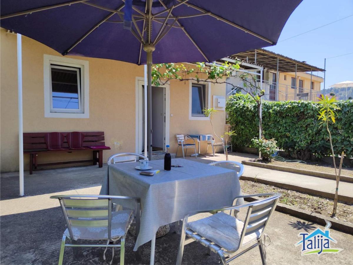 Talija Villa Bar Dış mekan fotoğraf